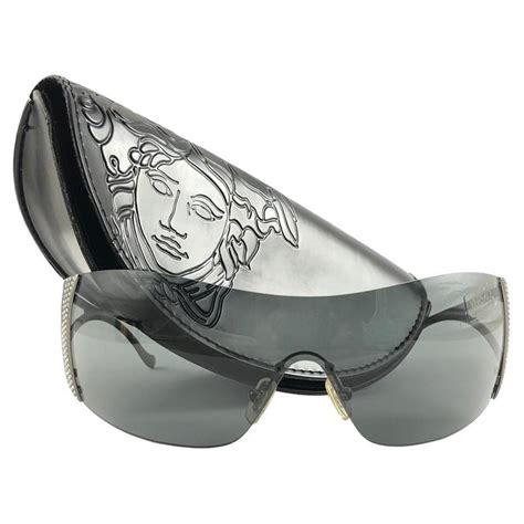 Vintage Versace mod 2034 Shield Gradient Matte Black 